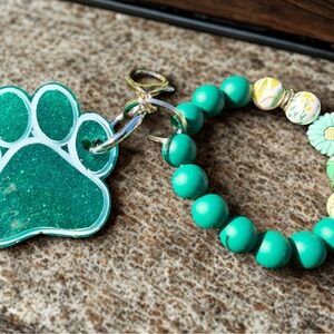 Green Paw Print Key Holder
